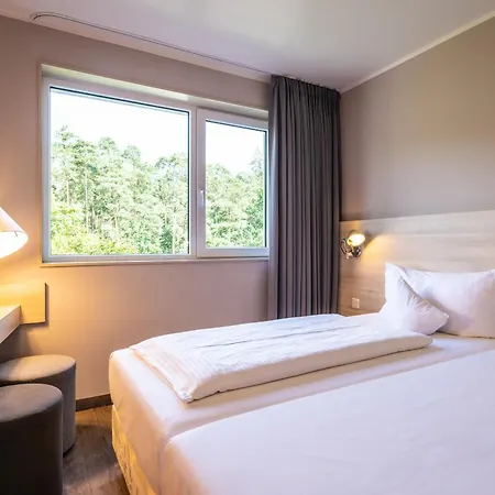 Serways Ost 2* Feucht