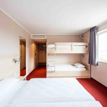 Hotel Serways Ost 2*