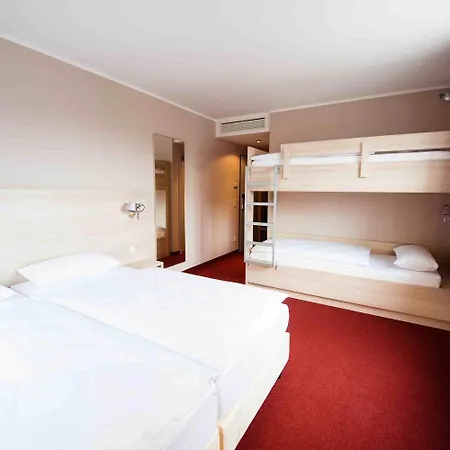 Hotel Serways Ost Feucht