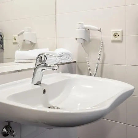 Serways Ost Hotel 2*