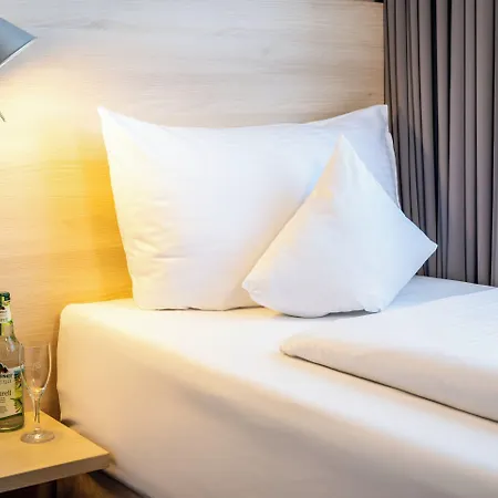 Hotel Serways Ost