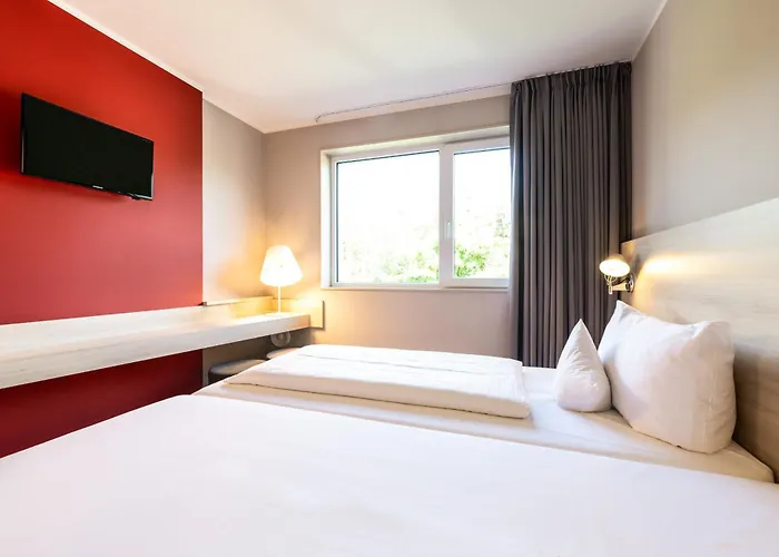 Hotel Serways Ost 2*